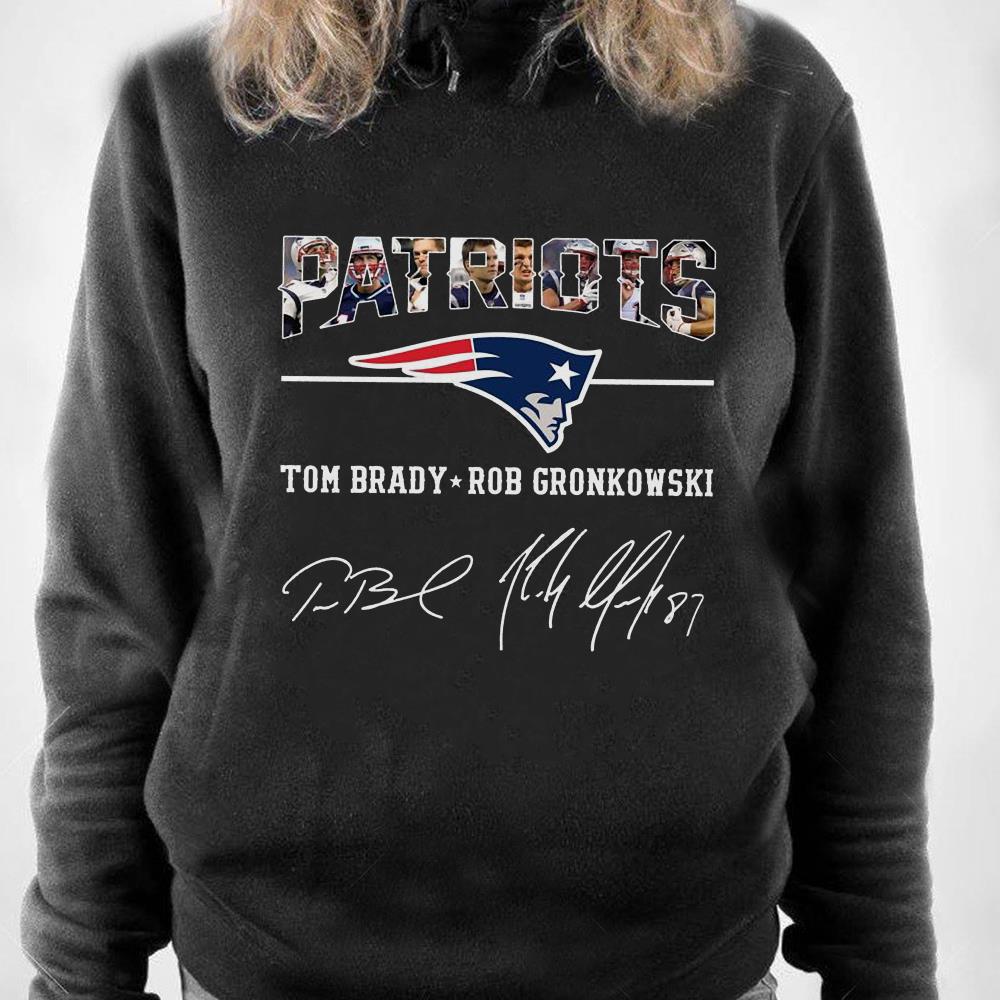 Hot Patriots Tom Brady Rob Gronkowski Signature shirt 2 https://cdn.gifteeshirt.com/1stshirts/2018/12/Patriots-Tom-Brady-Rob-Gronkowski-Signature-shirt_4.jpg