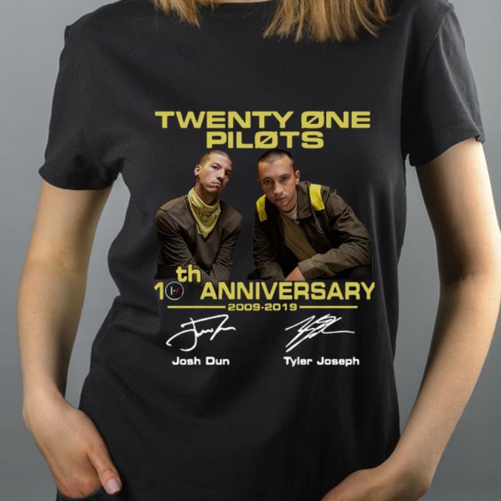 Top Twenty One Pilots 10 th Anniversary 2009 2019 Signatures shirt 4 - Top Twenty One Pilots 10 th Anniversary 2009 2019 Signatures shirt