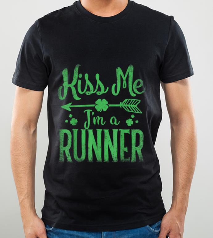 Top Kiss Me I m A Runner St Patricks Day Women Men Shamrock Gift shirt 4 - Top Kiss Me I'm A Runner St Patricks Day Women Men Shamrock Gift shirt