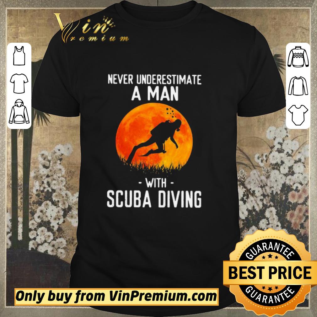 Premium Never underestimate a man with scuba diving shirt sweater
