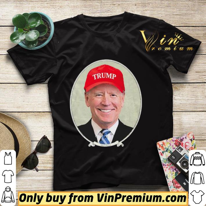 Joe Biden wears Trump cap shirt 9f8c68be joe biden wears trump cap shirt 4 - Joe Biden wears Trump cap shirt