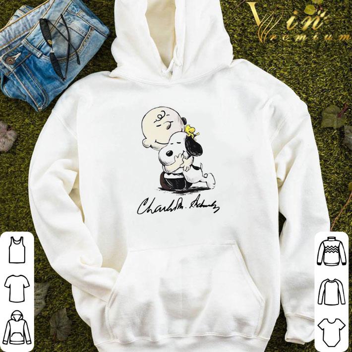 Charlie Brown Hug Snoopy Signature shirt