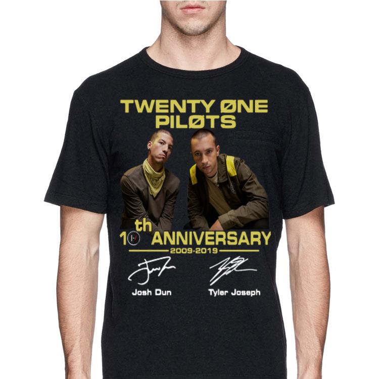 Twenty One Pilots 10 th Anniversary 2009 2019 Signatures shirt 12 Twenty One Pilots 10 th Anniversary 2009 2019 Signatures shirt
