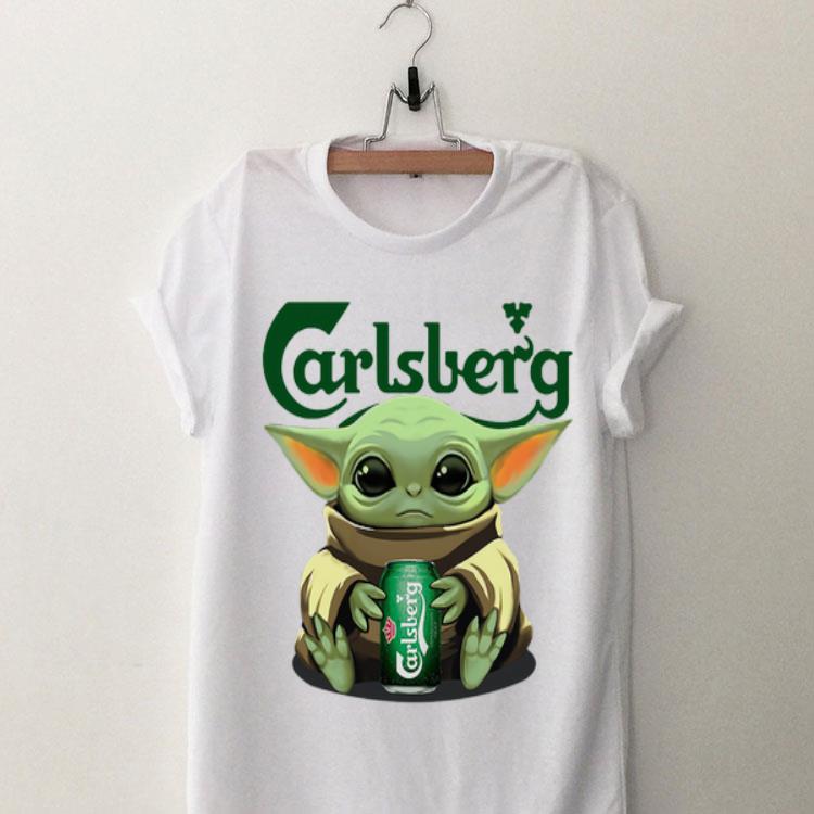 Awesome Baby Yoda hug Carlsberg beer shirt 8