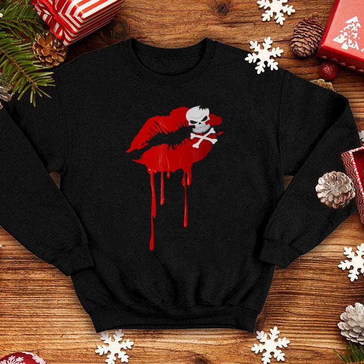 Great Halloween Dripping Lips - Lipstick Kiss Skull & Crossbones shirt