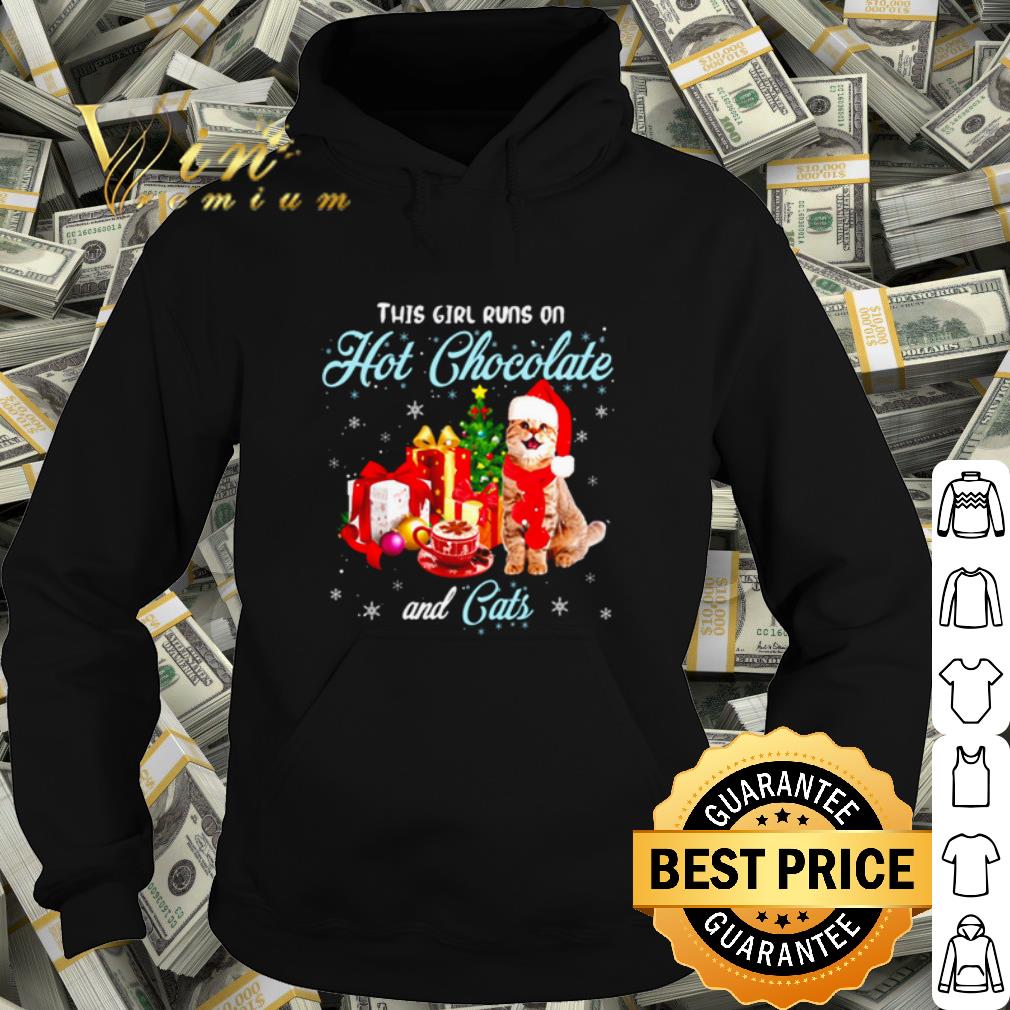 Original This girl runs on hot chocolate and cats Christmas shirt