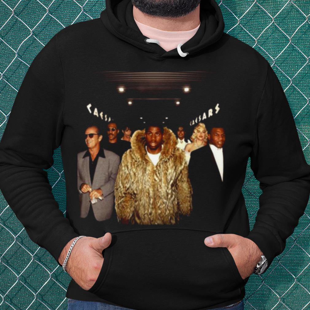 Cool Magic Johnson Walking Into The Playoffs shirt