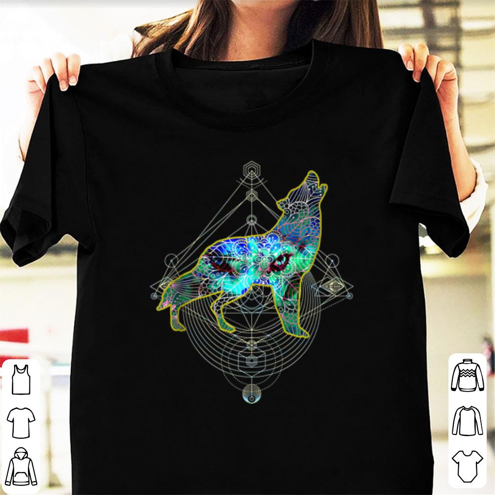 Top Wolf Eye Geometric Mandala Pattern shirt