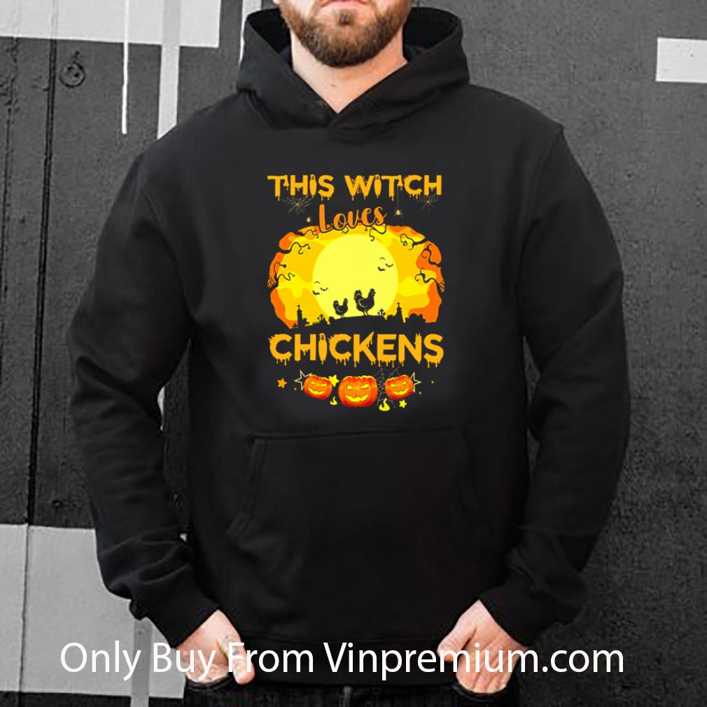 Hot Pumpkins This Witch Loves Chickens Halloween shirt