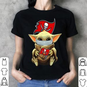 Star Wars Baby Yoda Face Mask Hug Tampa Bay Buccaneers shirt