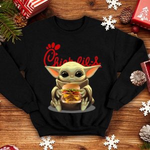 Baby Yoda Hug Hamburguesa Chick-Fil-A