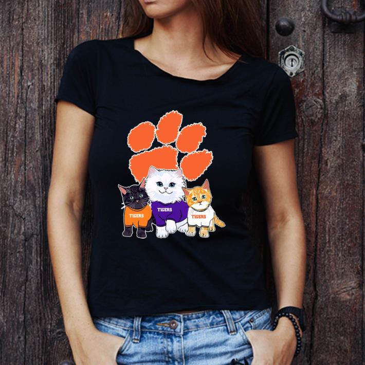Pretty Dragon Books Wyrm shirt