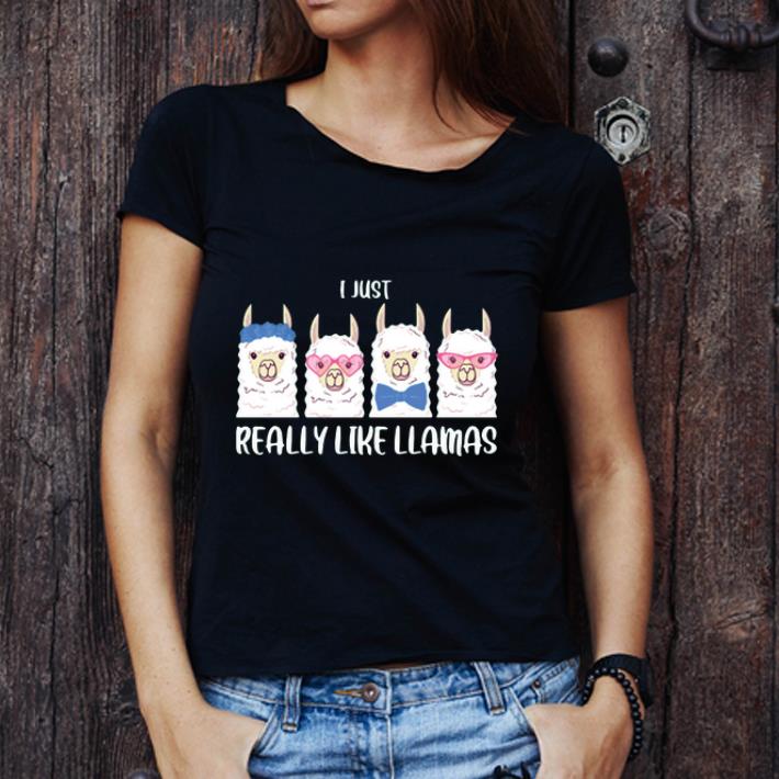 Top Good things happen in the dark cat shirt