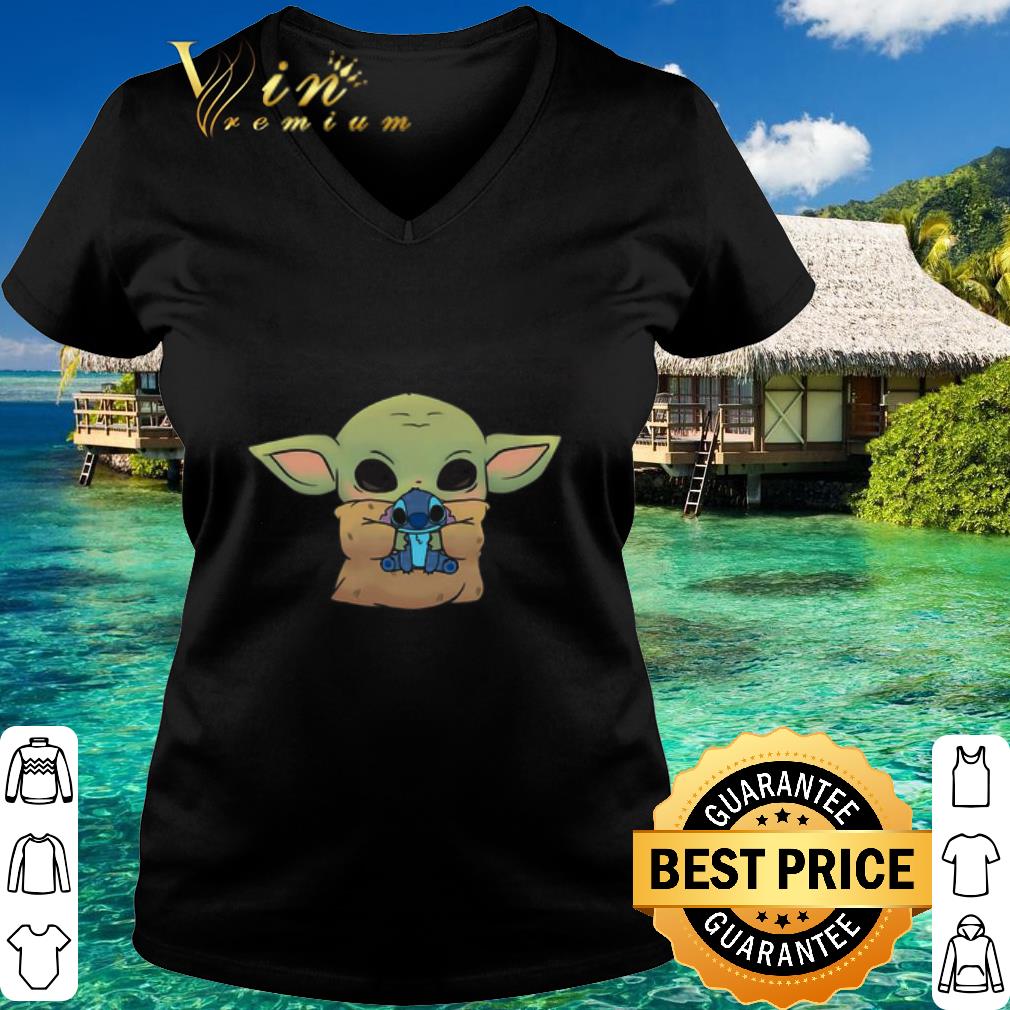 Premium Disney Baby Yoda Hug Baby Stitch shirt Premium Disney Baby Yoda Hug Baby Stitch shirt