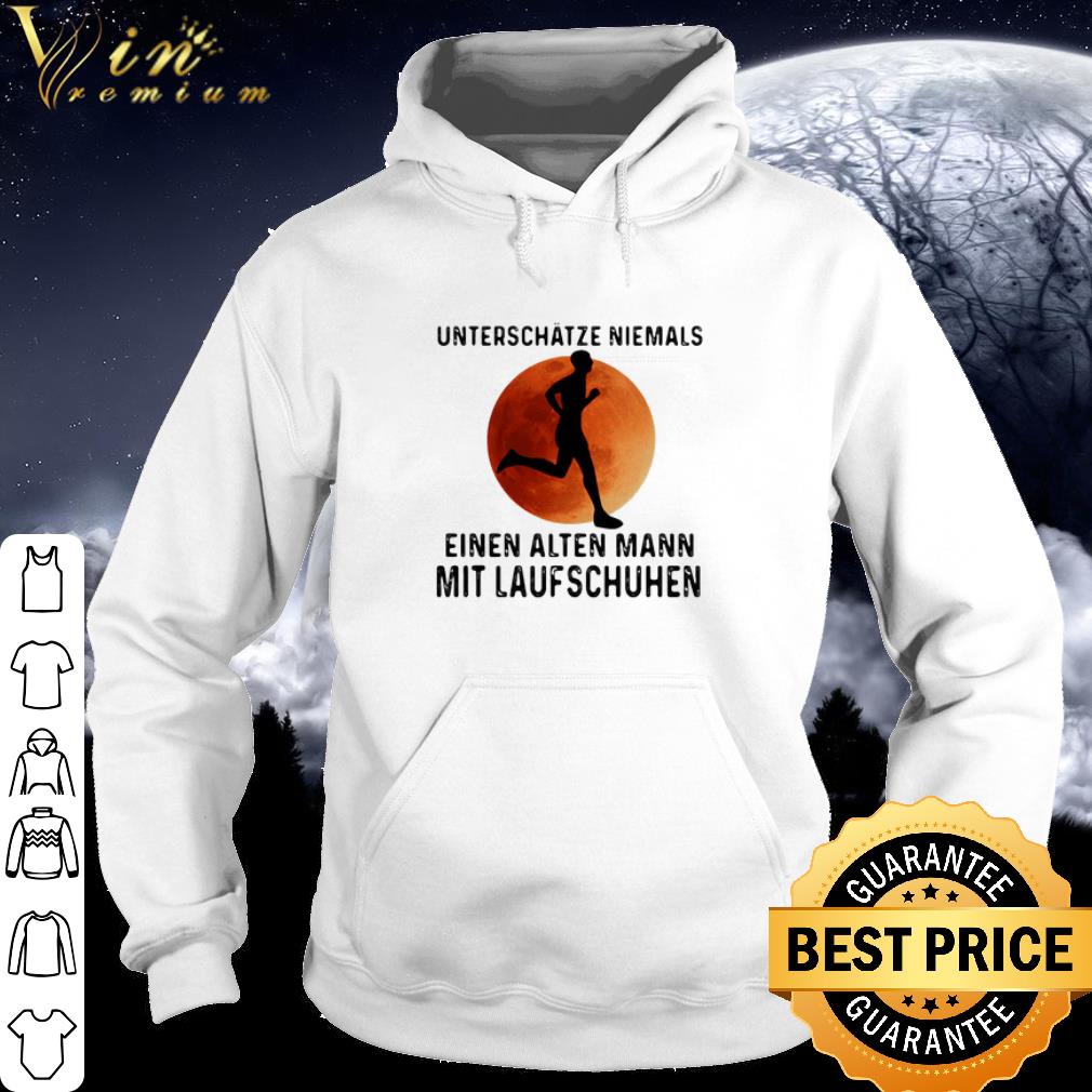 Original Unterschätze Niemals Einen Alten Mann Mit Laufschuhen Sunset shirt ef85cf9b original unterschätze niemals einen alten mann mit laufschuhen sunset shirt 4 - Original Unterschätze Niemals Einen Alten Mann Mit Laufschuhen Sunset shirt