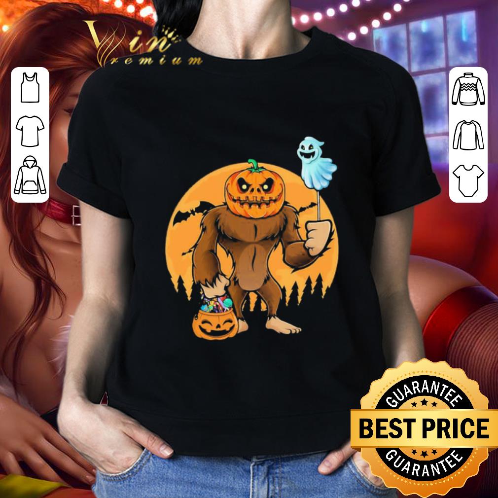 Bigfoot pumpkin happy halloween shirt