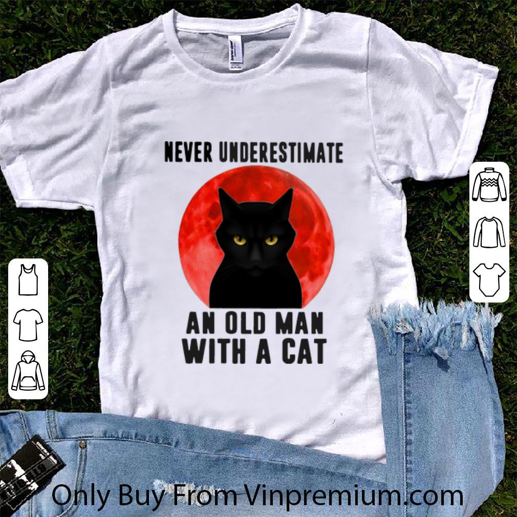Awesome Never Underestimate An Old Man With A Cat shirt