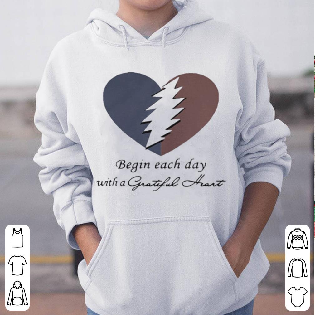 https://cdn.gifteeshirt.com/gashirt/2019/05/Begin-each-day-with-a-grateful-heart-shirt_4.jpg