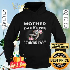 Giraffe Mother And Daughter A Bond That Can't Be Broken Mother's Day shirt