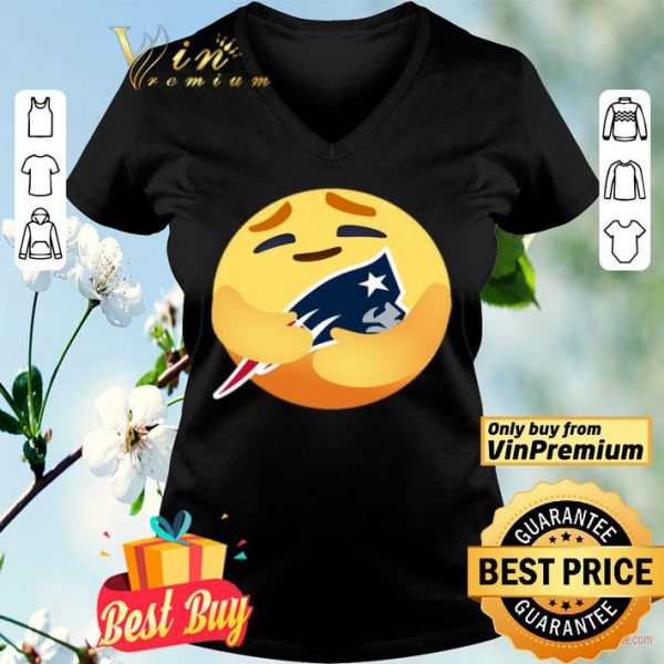Love The New England Patriots Love Hug Care Emoji NFL shirt