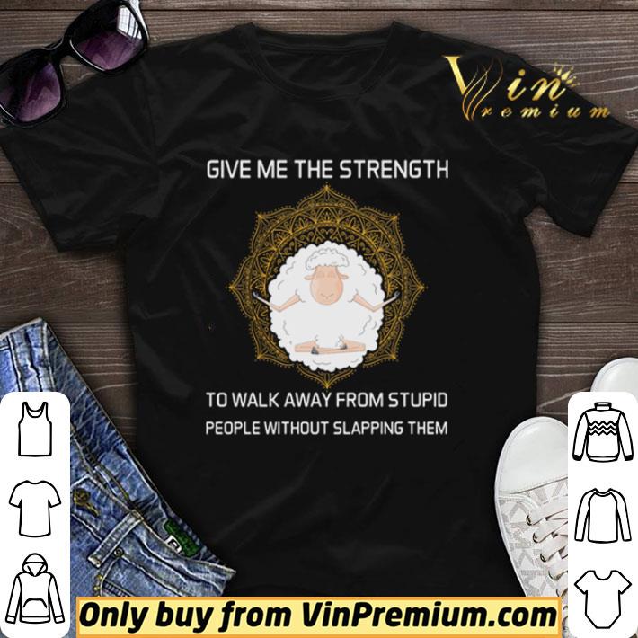 Pretty I only kneel for one man and he died on the cross American flag shirt