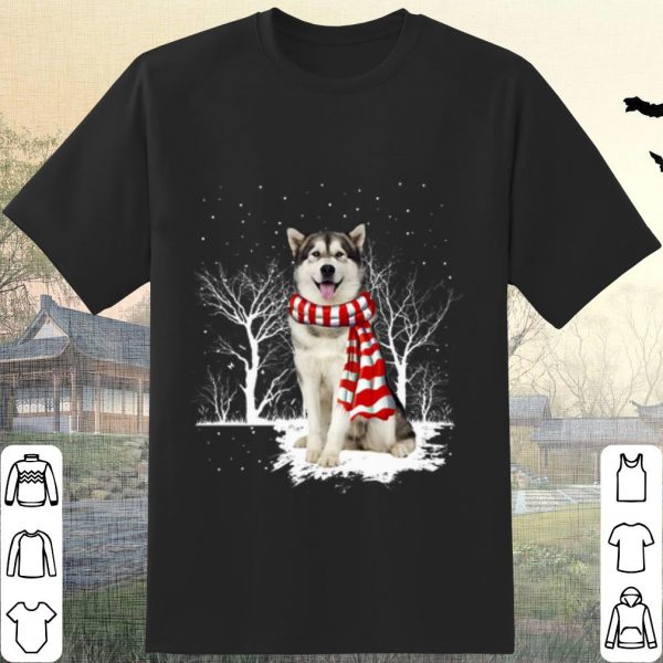 Cool Alaskan Malamute Merry christmas shirt