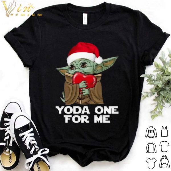 Pretty Santa Yoda Hug Heart Yoda One For Me shirt