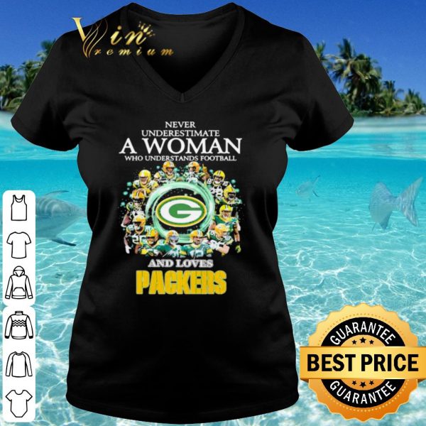 Cool Never Underestimate A Woman Who Understand Football And Loves Packers shirt