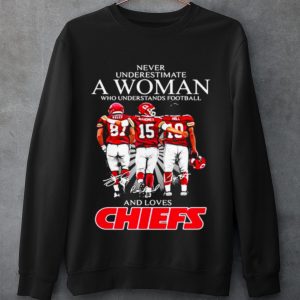 Top Never Underestimate A Woman Who Understand Football And Loves Chiefs shirt 2