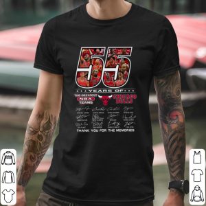 Awesome 55 Years Of The Greatest NBA Teams Chicago Bulls Member Signatures shirt 3