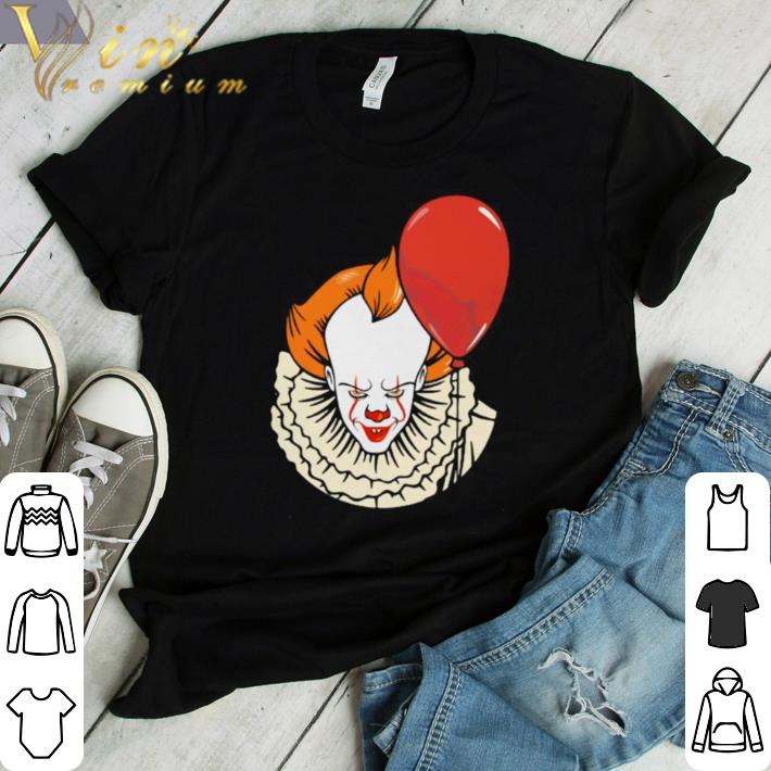 Funny Happy halloween pennywise holding balloon shirt