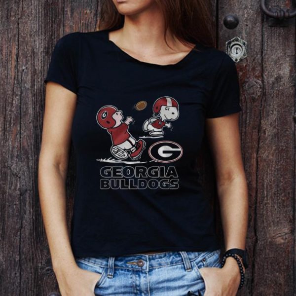 Nice Charlie Brown And Snoopy Georgia Bulldogs Football shirt