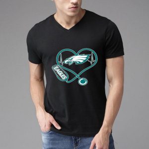 Nice Nurse Heart Philadelphia Eagles shirt
