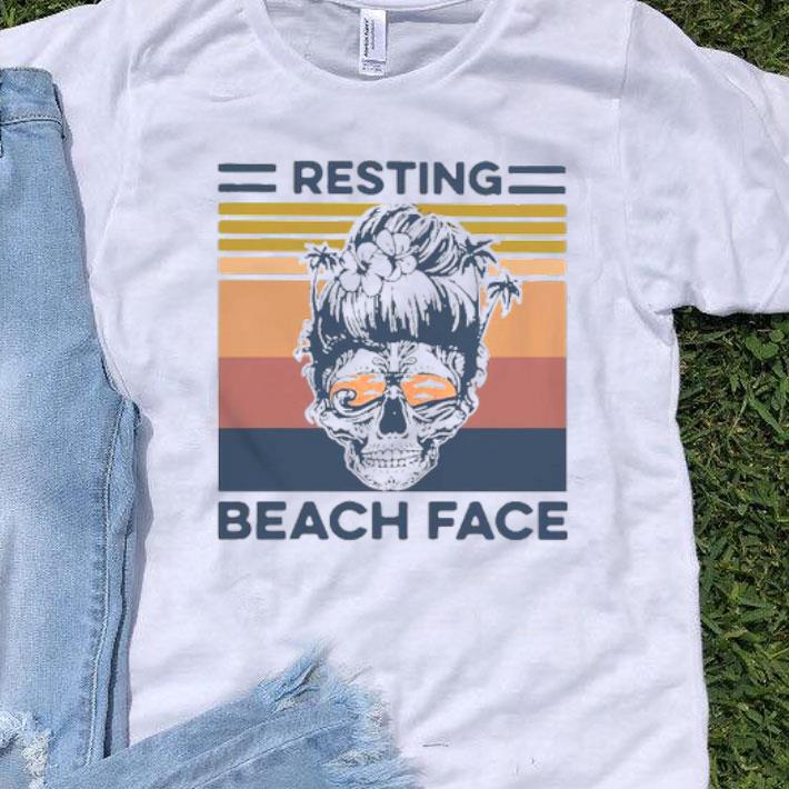 Ocean Resting Beach Face Vintage.png Shirt
