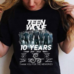 Original Teen Wolf 10 years 2011-2021 signatures thank you for the memories shirt 5