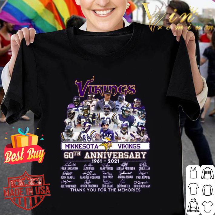 Awesome Team Minnesota Vikings 60th anniversary 1961-2021 signatures shirt