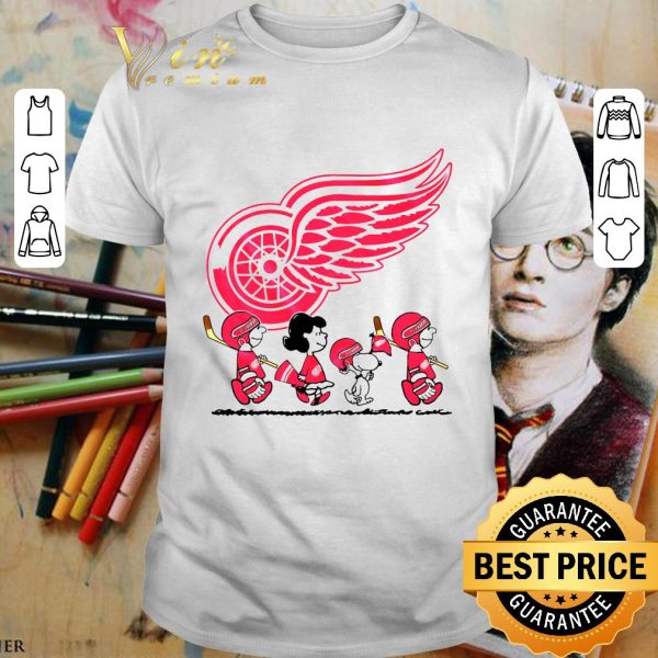 Awesome Peanuts Characters Snoopy Charlie Brown Detroit Red Wings shirt