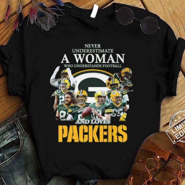 Premium Green Bay Packers Signatures A Woman Who Understands Football shirt