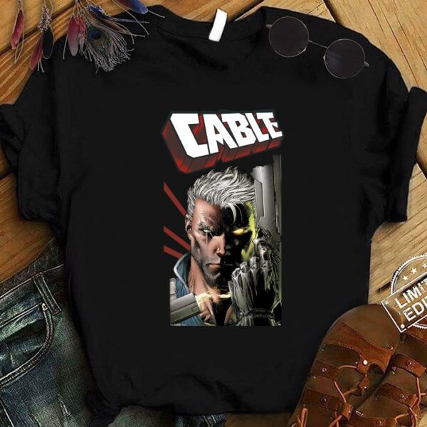 Premium Cable Close Up shirt