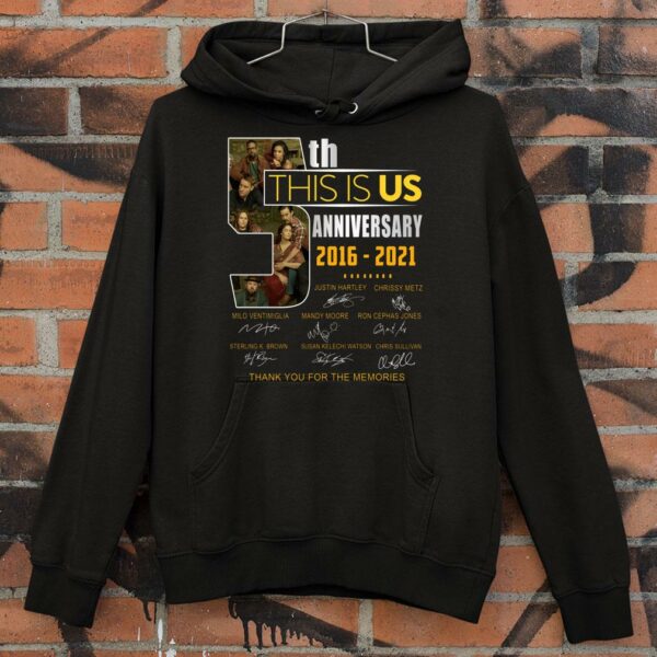 Funny This Is Us 5th Anniversary 2016-2021 Signatures Thank You For The Memories Shirt