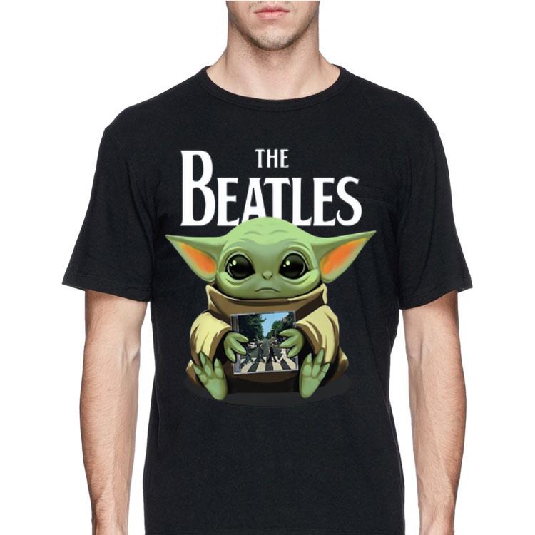 Baby Yoda hug The Beatle shirt