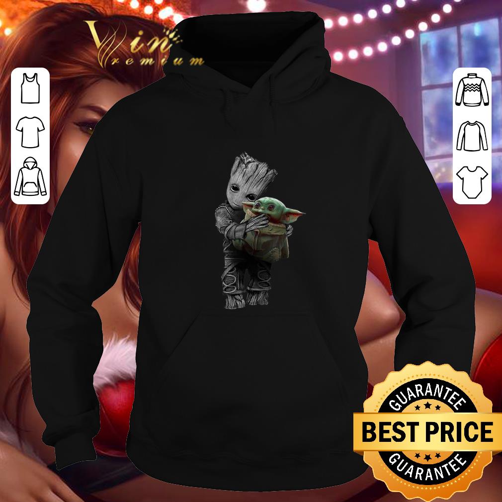 Hot Baby Groot hug Baby Yoda child Mandalorian Star Wars shirt