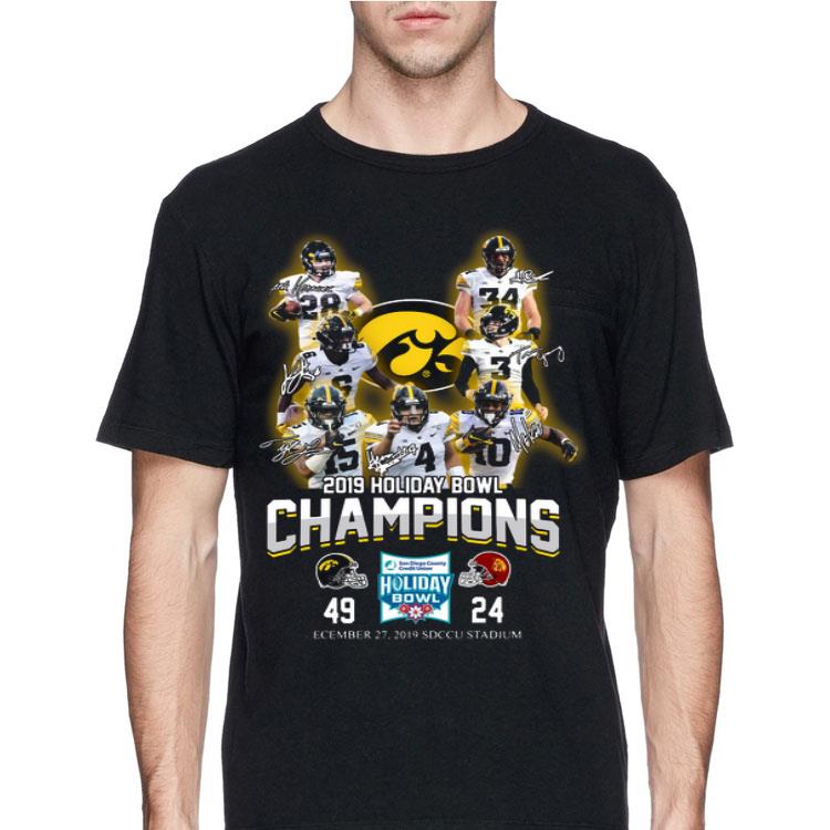 Iowa Hawkeyes 2019 holiday Bowl Champions signatures shirt