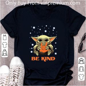 Top Baby Yoda Hug Be Kind shirt 4