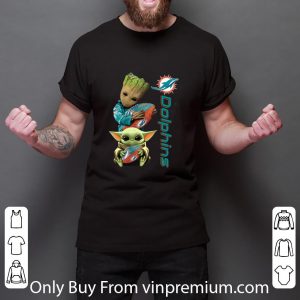 Top Baby Groot And Baby Yoda Hug Miami Dolphins shirt 5