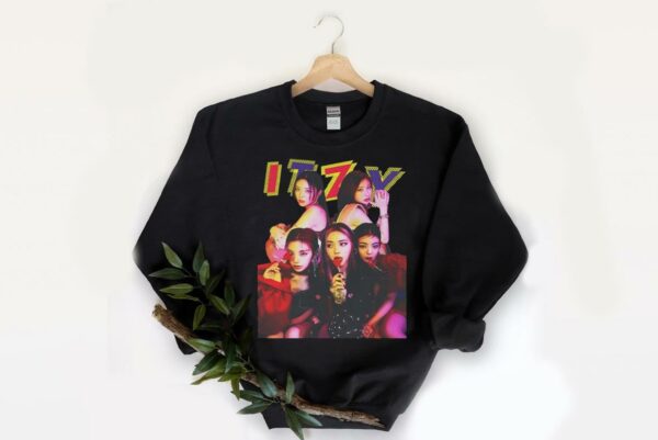 Itzy Shirt, Itzy Graphic Tee Shirt, Itzy Wannabe Shirt, Itzy Aesthetic Shirt 2