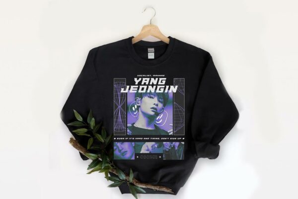 STRAY KIDS Yang Jeongin Black Unisex Kpop Shirt, kpop inspired clothing Shirt, Yang Jeongin Graphic tee shirt 2