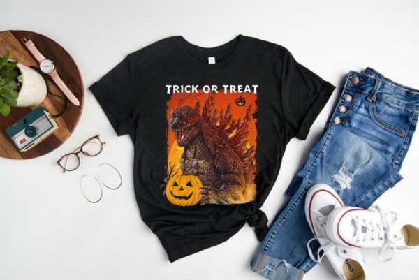 Vintage Godzilla Hug Pumpkin Trick Or Treat Halloween 2021 Shirt 1