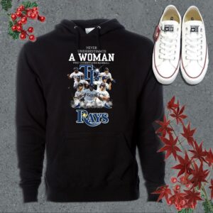 Vintage Never Underestimate A Woman Who Understands Tampa Bay Rays Shirt, Never Underestimate Rays Shirt 14