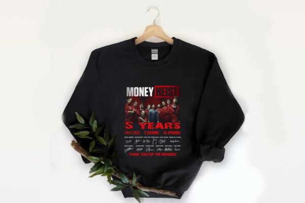 Top Money Heist Shirt, Money Heist 5 Years 2017 2022 3 Season 36 Episodes Thank You For The Memories Signatures Shirt 2